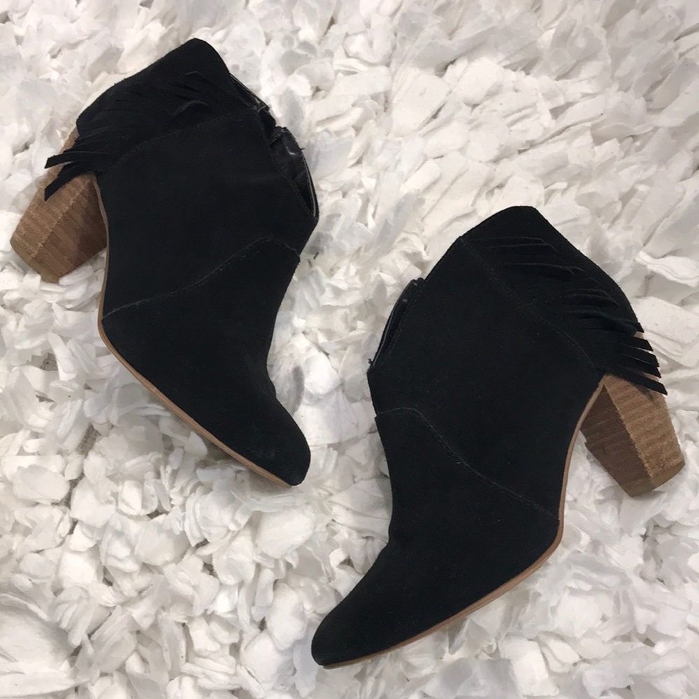 Tahari Black Tassel Ankle Booties Size 7